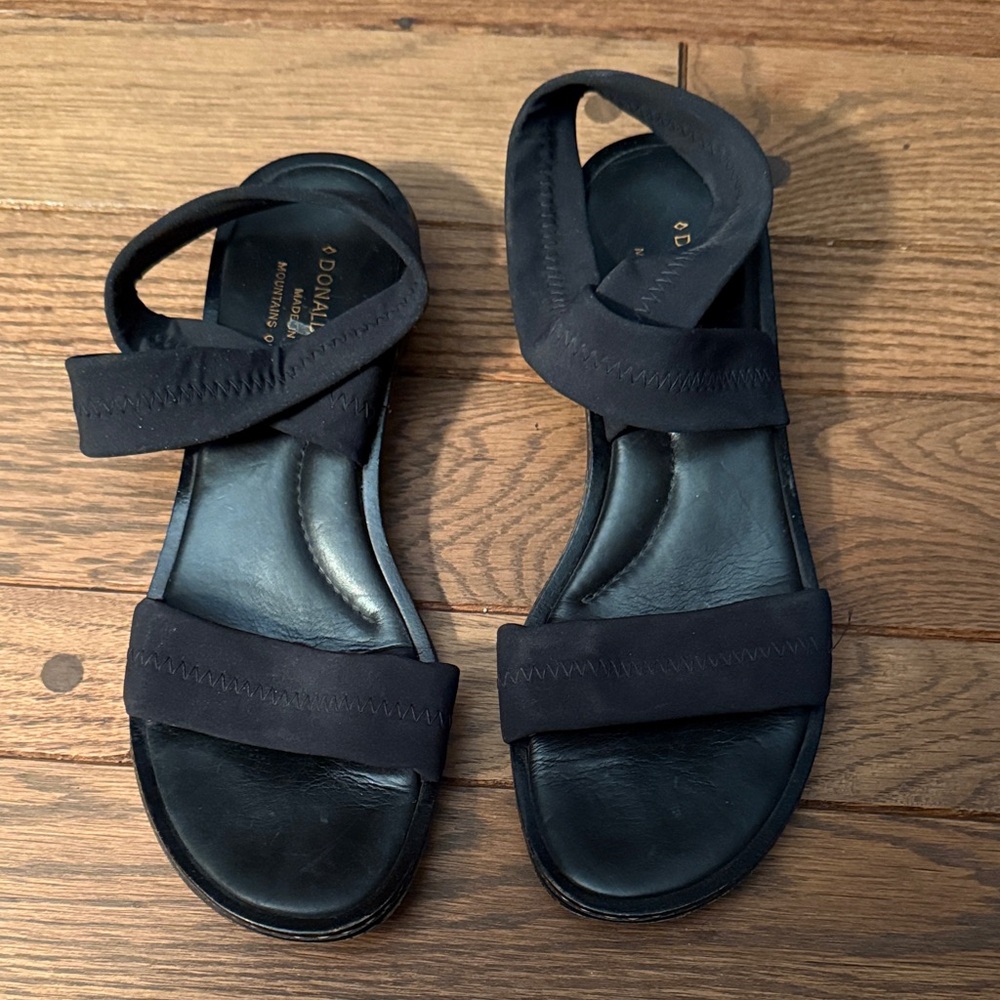 Donald J. Pliner Black Women's Sandals